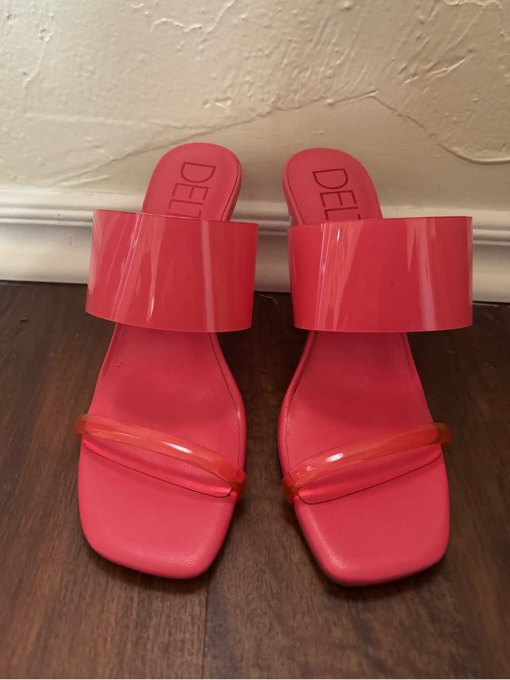 DELVA Pink Wide-Band Slide Heels